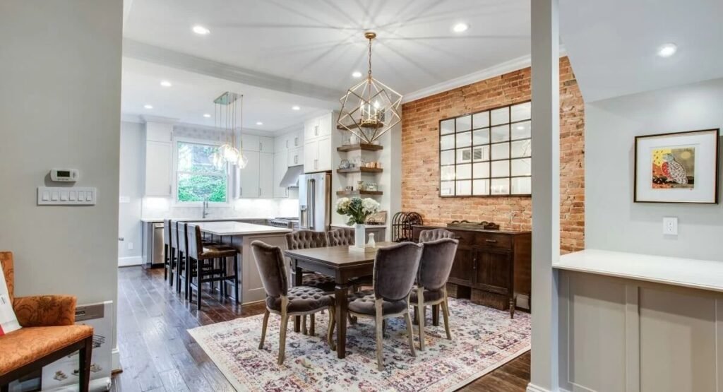 why-an-accent-wall-work-so-well-in-dining-room